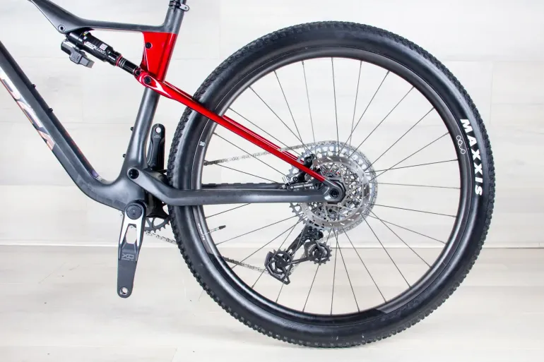 Used Orbea OIZ M-TEAM 2026 Mountainbike, Light Gray — image 12 of 17