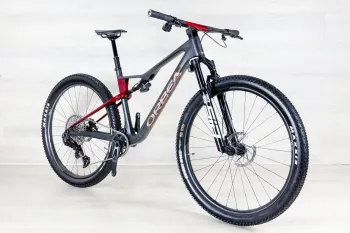 Used Orbea OIZ M-TEAM 2026 Mountainbike, Light Gray — image 5 of 17