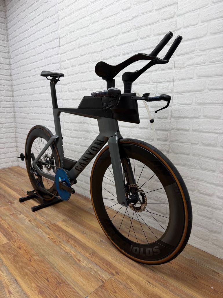 Used Canyon Speedmax CF 7 Di2 AR60 2025 2025 Road & Gravel, Light Gray — image 2 of 7