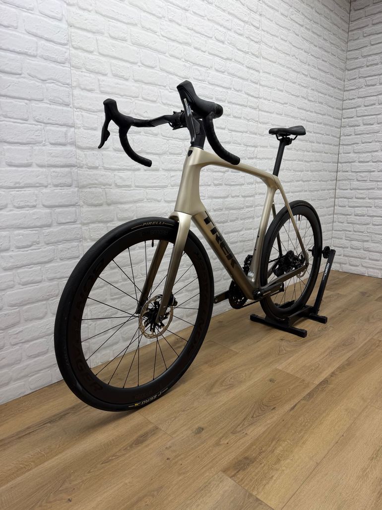 Used Trek Domane SLR 7 AXS Gen 4 2025 2025 Road & Gravel, Light Gray — image 6 of 7