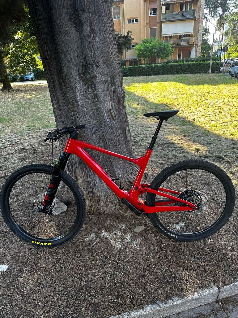 Used Scott Spark RC Team 2022 2022 Mountainbike, Red — image 2 of 14