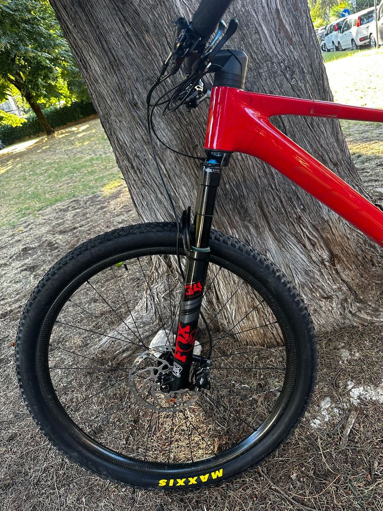 Used Scott Spark RC Team 2022 2022 Mountainbike, Red — image 3 of 14