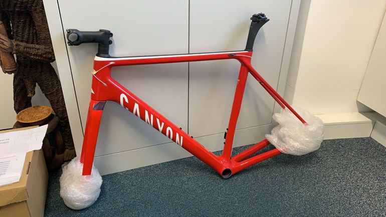 Canyon Ultimate SRAM Red 2019 Road & Gravel d'occasion — image 8 sur 9
