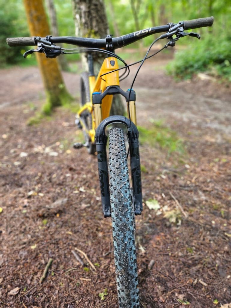 Used Trek Top Fuel 9.9 XTR 2023 2023 Mountainbike, Orange, 29, 27.5 — image 2 of 7