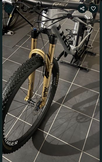 Trek Supercaliber SRAM XX 2025 Mountainbike de segunda mano, Gris claro — imagen 2 de 4