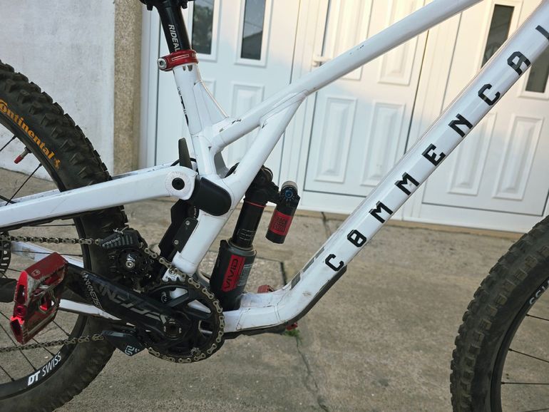 Used Commencal RACE KIT SUPREME Frameset 2026 Mountainbike, White — image 10 of 11