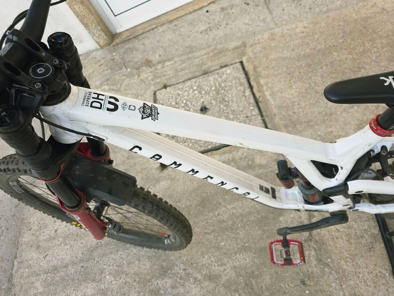 Used Commencal RACE KIT SUPREME Frameset 2026 Mountainbike, White — image 6 of 11