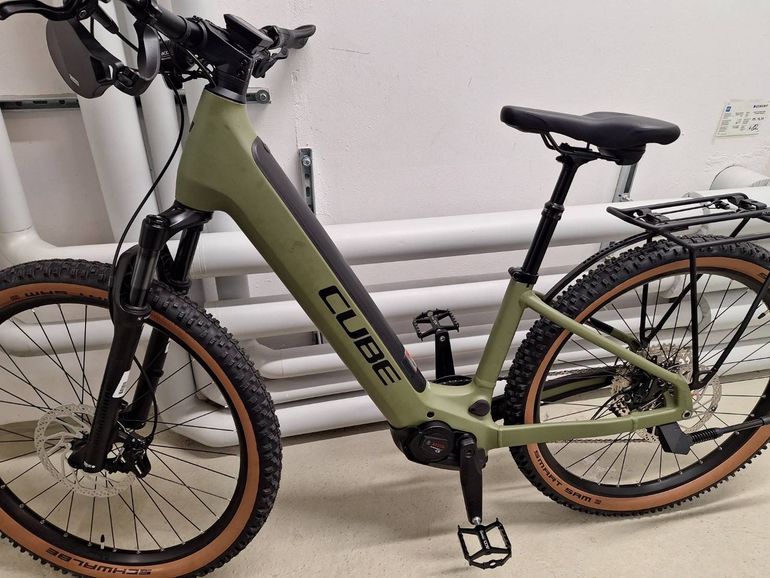 CUBE REACTION HYBRID, RACE 750 2023 2023 Mountainbike de segunda mano, Verde — imagen 1 de 3