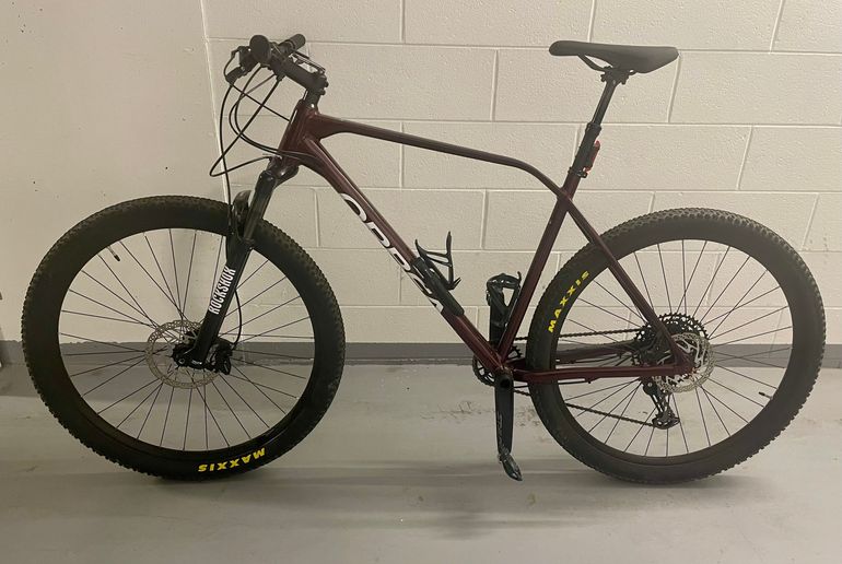 Orbea Alma Shimano SLX 2024 Mountainbike de segunda mano, Rojo — imagen 1 de 11