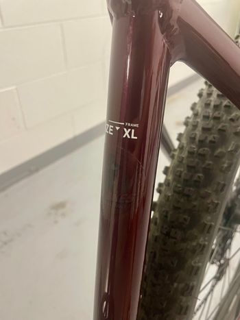 Orbea Alma Shimano SLX 2024 Mountainbike de segunda mano, Rojo — imagen 4 de 11