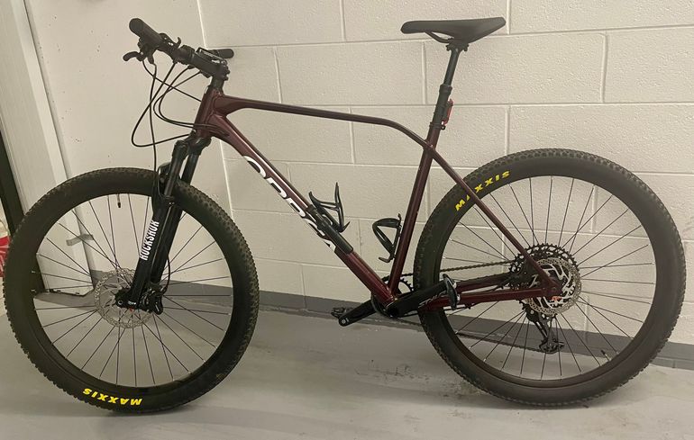 Orbea Alma Shimano SLX 2024 Mountainbike de segunda mano, Rojo — imagen 2 de 11