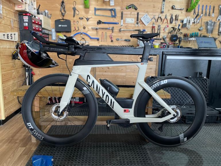 Canyon Speedmax CF 8 Disc Di2 2022 2022 Road & Gravel de segunda mano, Blanco — imagen 1 de 5