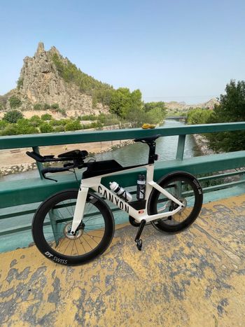 Canyon Speedmax CF 8 Disc Di2 2022 2022 Road & Gravel de segunda mano, Blanco — imagen 4 de 5