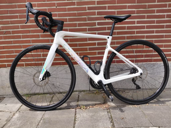 Tweedehands Orbea ORCA M30 2024 2024 Road & Gravel — afbeelding 10 van 11