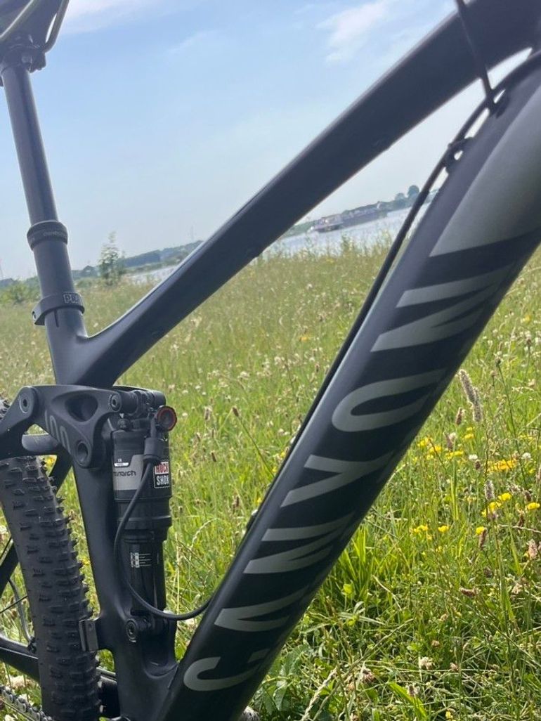 Canyon LUX SRAM GX 2018 Mountainbike usato, Nero — immagine 2 di 19
