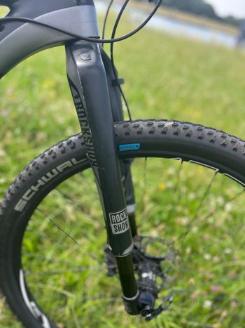 Canyon LUX SRAM GX 2018 Mountainbike usato, Nero — immagine 16 di 19