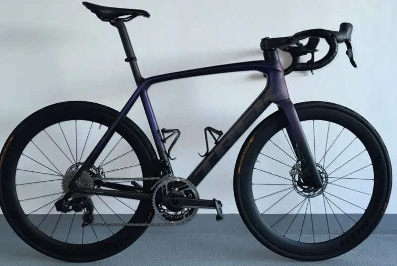 Tweedehands TREK Émonda SLR 9 - Project One 1 Of 1 Design 2024 Road & Gravel