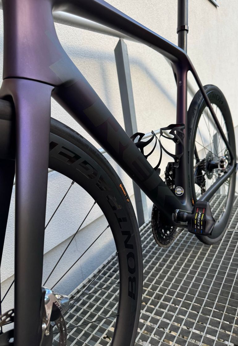 Used TREK Émonda SLR 9 - Project One 1 Of 1 Design 2024 Road & Gravel, Purple — image 11 of 12