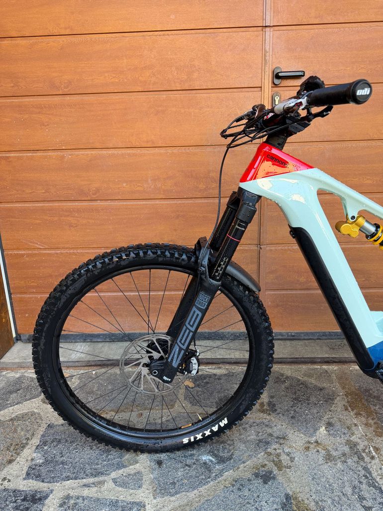 Cannondale Moterra Neo Carbon LT 1 2022 2022 Mountainbike de segunda mano, Azul — imagen 2 de 15