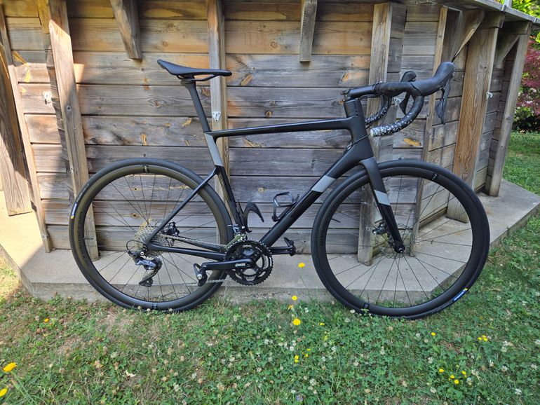 Used Cannondale SuperSix EVO Carbon Disc Ultegra 2020 2020 Road & Gravel, Black — image 1 of 14