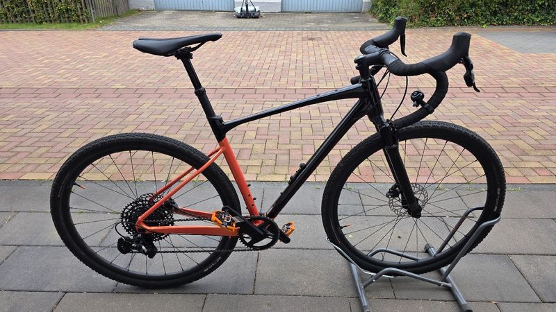 Used Giant Revolt X 1 2024 2024 Road & Gravel