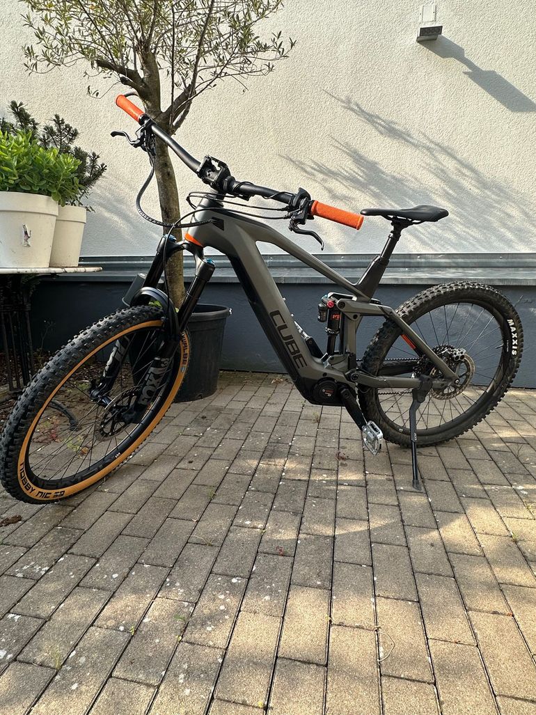 Used CUBE STEREO HYBRID 160 HPC TM 625 27.5 2021 2021 Mountainbike, Light Gray, 27.5 — image 2 of 9