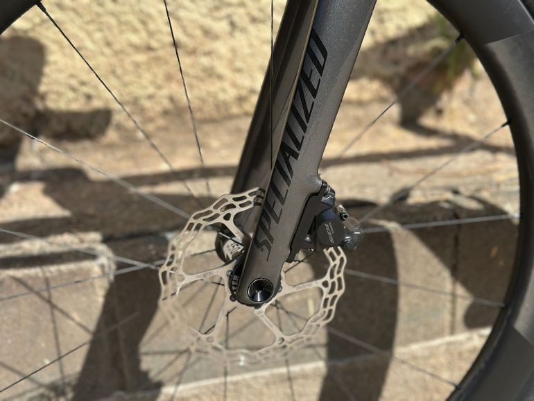Specialized Tarmac Shimano 105 Di2 2025 Road & Gravel de segunda mano, Gris claro — imagen 12 de 12