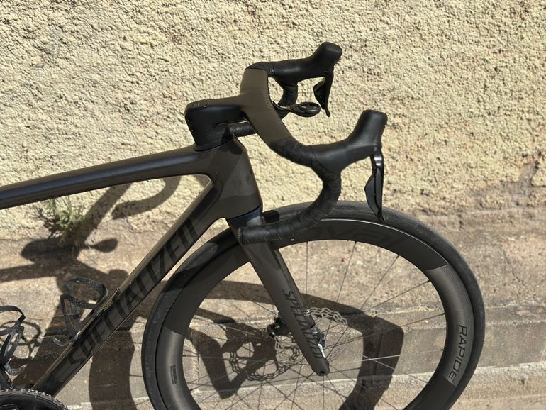 Specialized Tarmac Shimano 105 Di2 2025 Road & Gravel de segunda mano, Gris claro — imagen 6 de 12