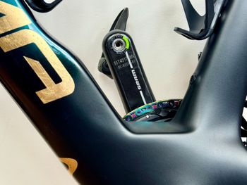 Tweedehands Pinarello DOGMA F SRAM RED ETAP AXS 2026 2026 Road & Gravel — afbeelding 16 van 25