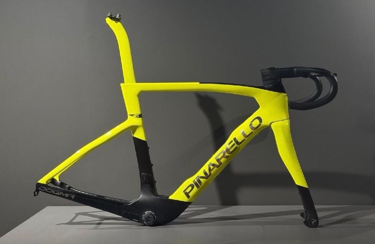 Tweedehands Pinarello DOGMA F SRAM RED ETAP AXS 2026 2026 Road & Gravel — afbeelding 25 van 25