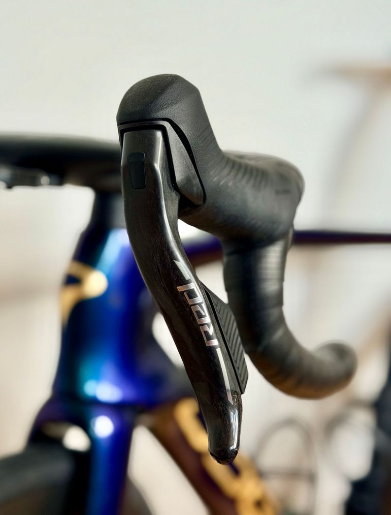 Tweedehands Pinarello DOGMA F SRAM RED ETAP AXS 2026 2026 Road & Gravel — afbeelding 19 van 25