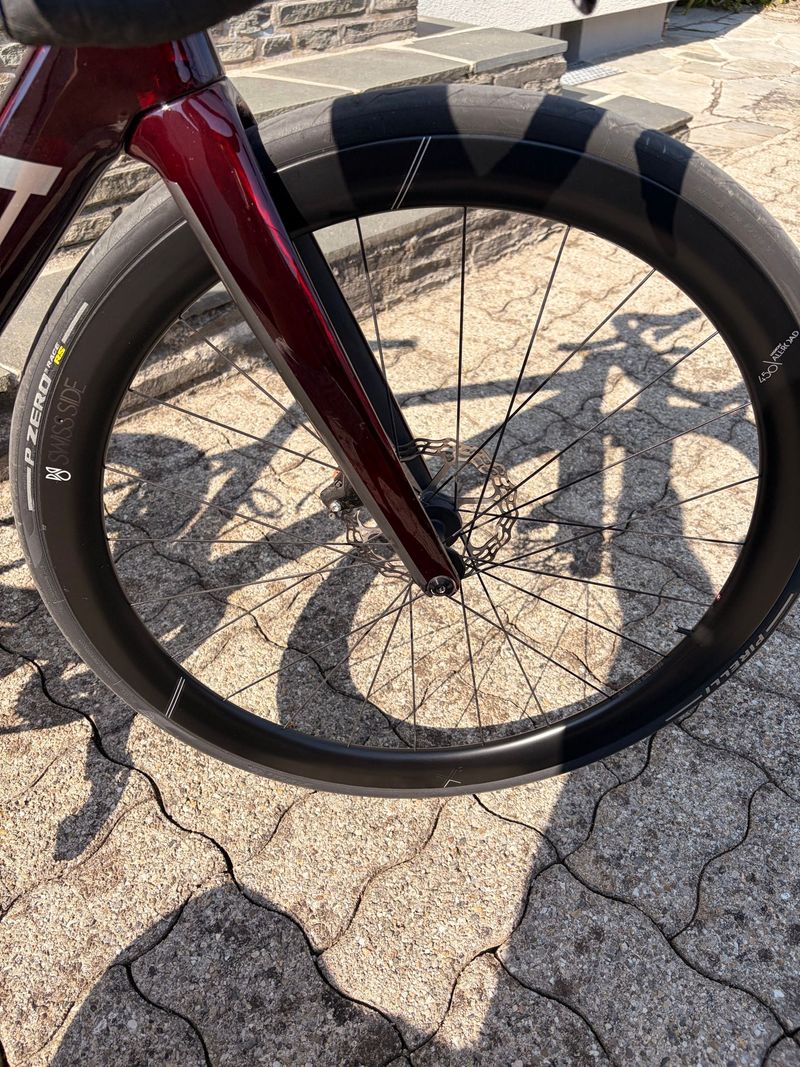 Used Orbea ORCA OMX 2023 2023 Road & Gravel, Red — image 4 of 5