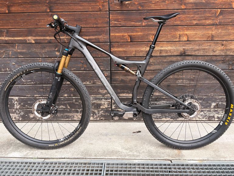Used Orbea OIZ M PRO TR 2021 2021 Mountainbike, Black, 29 — image 3 of 20