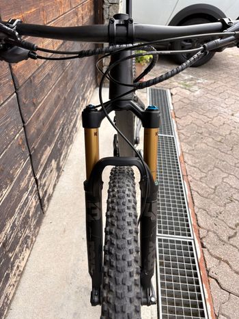 Used Orbea OIZ M PRO TR 2021 2021 Mountainbike, Black, 29 — image 9 of 20