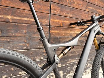Used Orbea OIZ M PRO TR 2021 2021 Mountainbike, Black, 29 — image 13 of 20