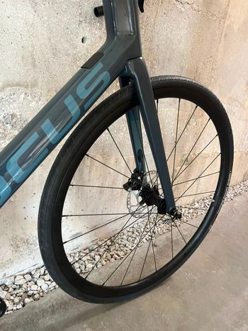 Gebrauchtes Focus IZALCO MAX 8.7 2021 2021 Road & Gravel, Blau — Bild 4 von 9