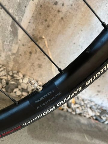 Brugt Focus IZALCO MAX 8.7 2021 2021 Road & Gravel — billede 8 af 9