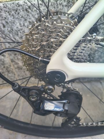 Liv Langma, Advanced Disc 2 2022 2022 Road & Gravel usato, Bianco — immagine 2 di 6