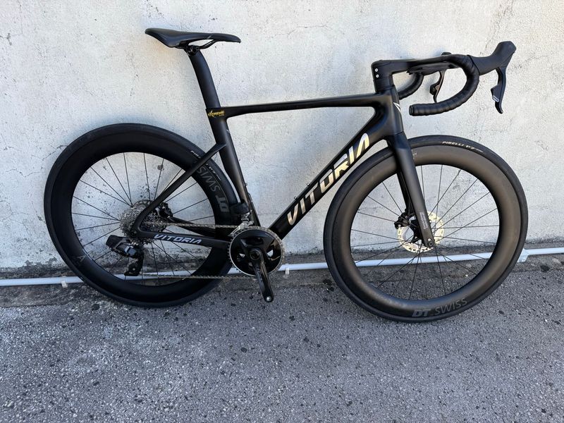 Käytetty Vitoria Custom SRAM Rival 2024 Road & Gravel