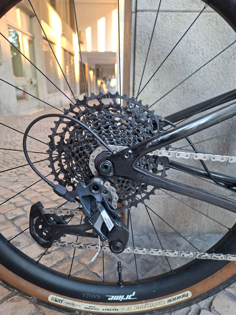 Used Cannondale Topstone Carbon Apex 2024 2024 Road & Gravel, Black — image 2 of 16