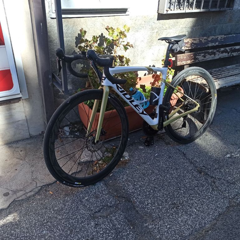 Used Ridley Fenix Shimano 105 2023 Road & Gravel, White — image 3 of 4