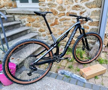 Used Canyon Neuron CF 9.0 2020 2020 Mountainbike, Light Gray, 27.5, 29 — image 2 of 8