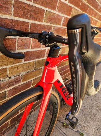 Used Trek Émonda SL 7 2021 2021 Road & Gravel, Red — image 10 of 19
