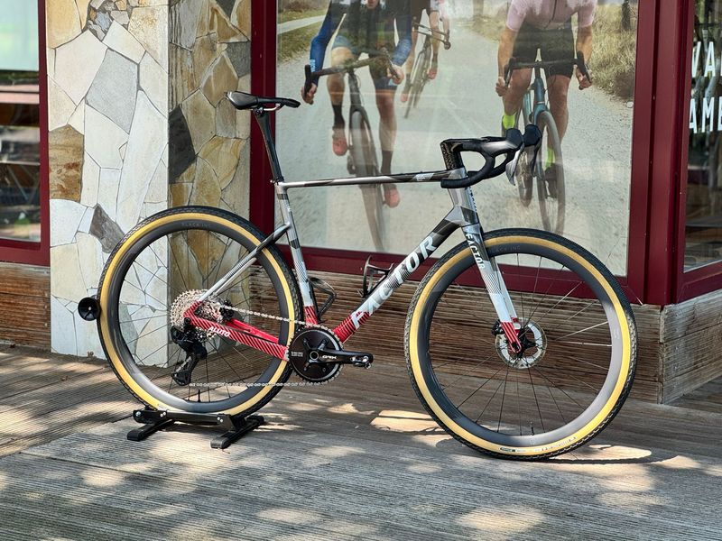 Used Factor ALUTO Shimano GRX 2026 Road & Gravel