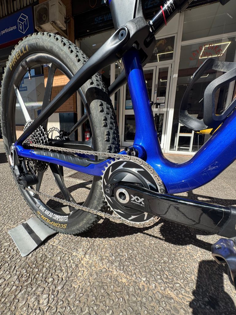 ORBEA OIZ M LTD FLIGHT ATTENDANT 2026 2026 Mountainbike de segunda mano, Azul — imagen 11 de 23