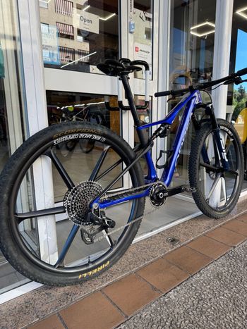 ORBEA OIZ M LTD FLIGHT ATTENDANT 2026 2026 Mountainbike de segunda mano, Azul — imagen 20 de 23