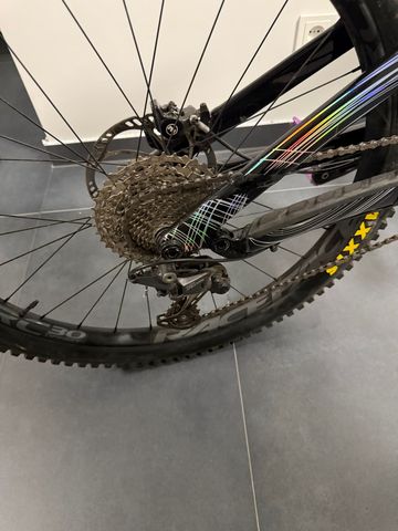 Used Canyon Torque Shimano Deore XT 2022 Mountainbike, White — image 3 of 13