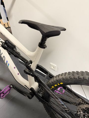 Used Canyon Torque Shimano Deore XT 2022 Mountainbike, White — image 13 of 13
