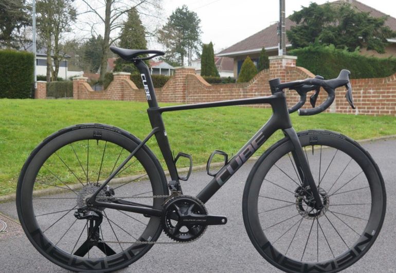 Used CUBE LITENING AIR C:68X, SLT 2026 2026 Road & Gravel, Black — image 1 of 4