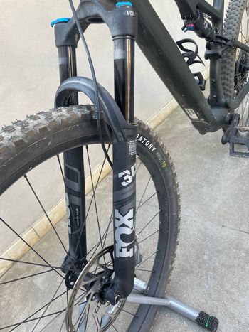 Specialized Epic 8 EVO Comp - SRAM S-1000 AXS, FOX Performance 2026 2026 Mountainbike de segunda mano, Verde — imagen 3 de 8